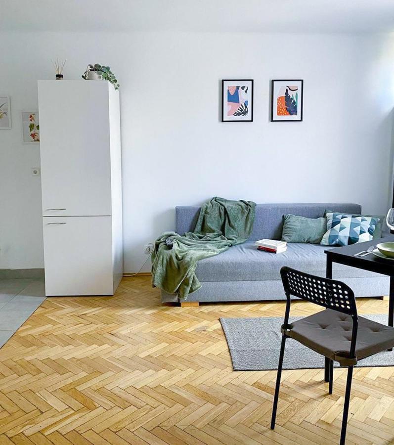 Halby Apartment Chlodna 15 วอร์ซอ ภายนอก รูปภาพ